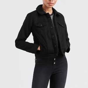 NWT LEVIS ORIGINAL SHERPA  TRUCKER JACKET BLACK -XS